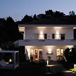 L'amarena Garden House מטרה