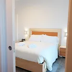 L'amarena Garden House בית הארחה מטרה