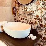 L'amarena Garden House בית הארחה