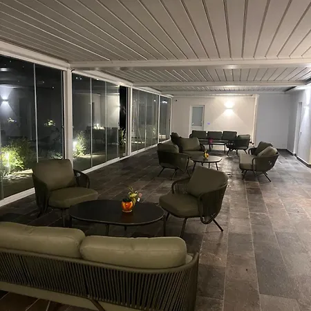 Pensjonat L'amarena Garden House