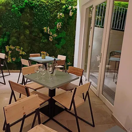 L'amarena Garden House 4* Matera