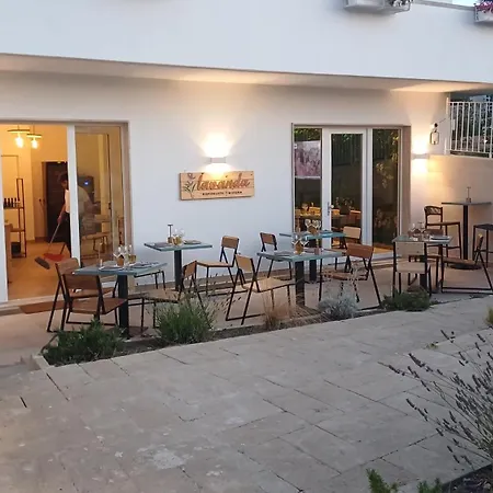 L'amarena Garden House Pensjonat 4*
