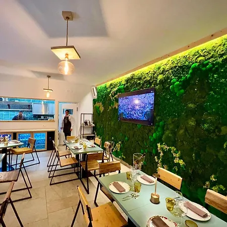 Pensjonat L'amarena Garden House 4*