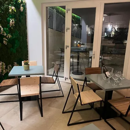 Pensjonat L'amarena Garden House 4*