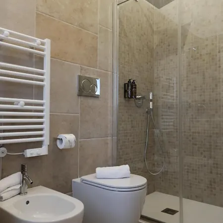 L'amarena Garden House Affittacamere 4*