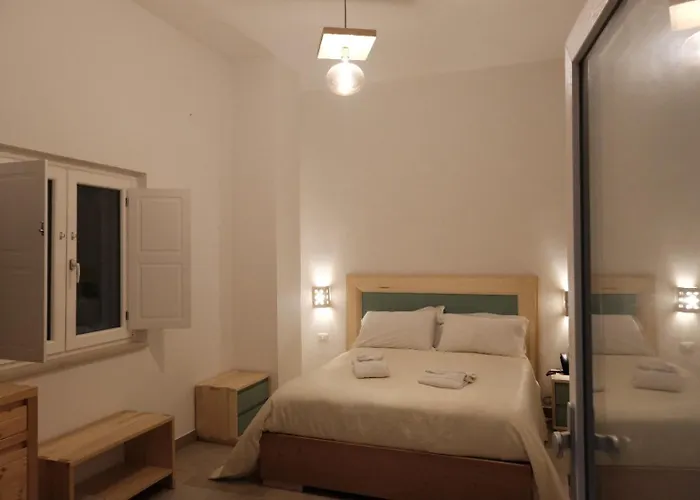 L'amarena Garden House Affittacamere 4*