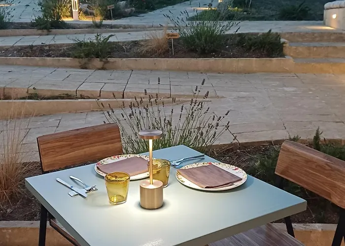 L'amarena Garden House Affittacamere 4*