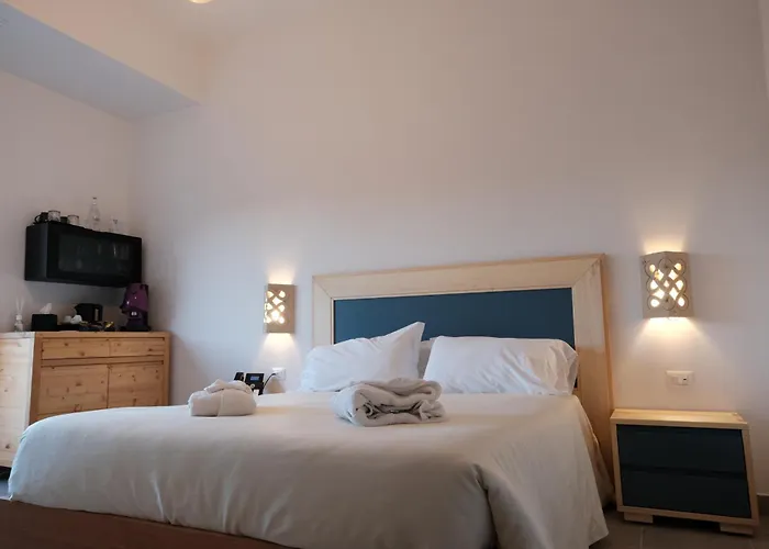 L'amarena Garden House Affittacamere 4*